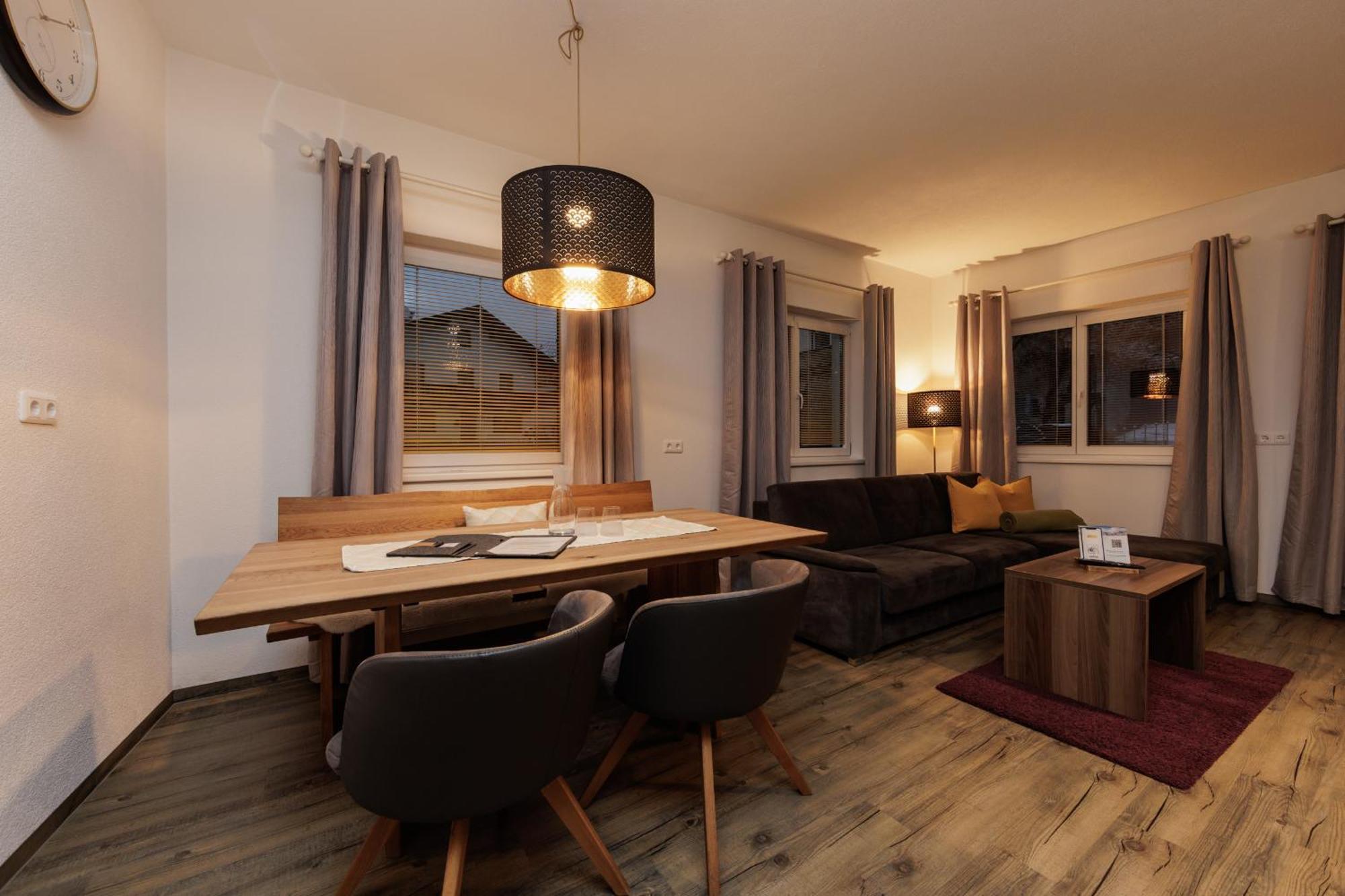 Apartmenthaus Goldeck Ried im Oberinntal Ngoại thất bức ảnh