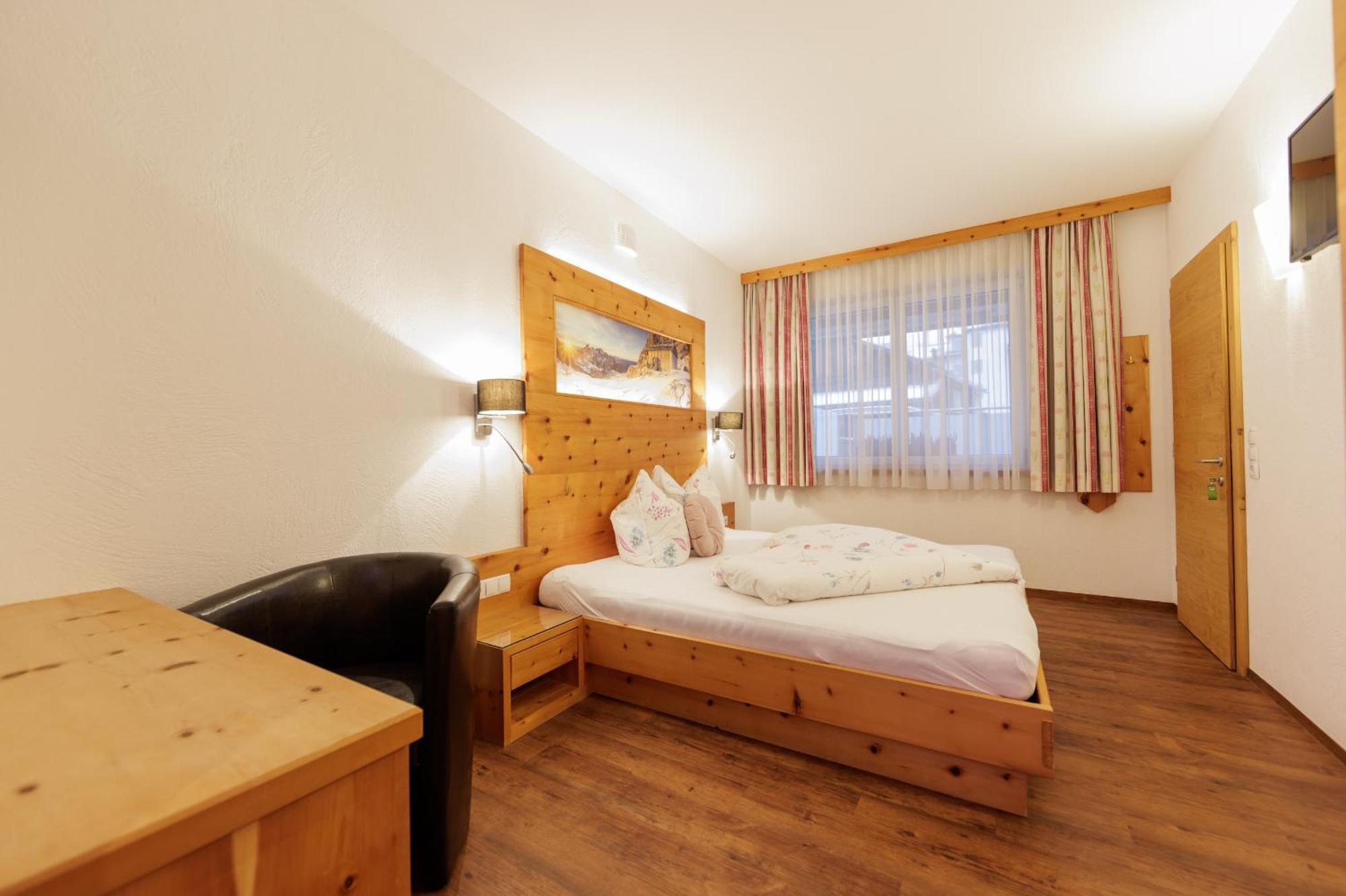 Apartmenthaus Goldeck Ried im Oberinntal Ngoại thất bức ảnh