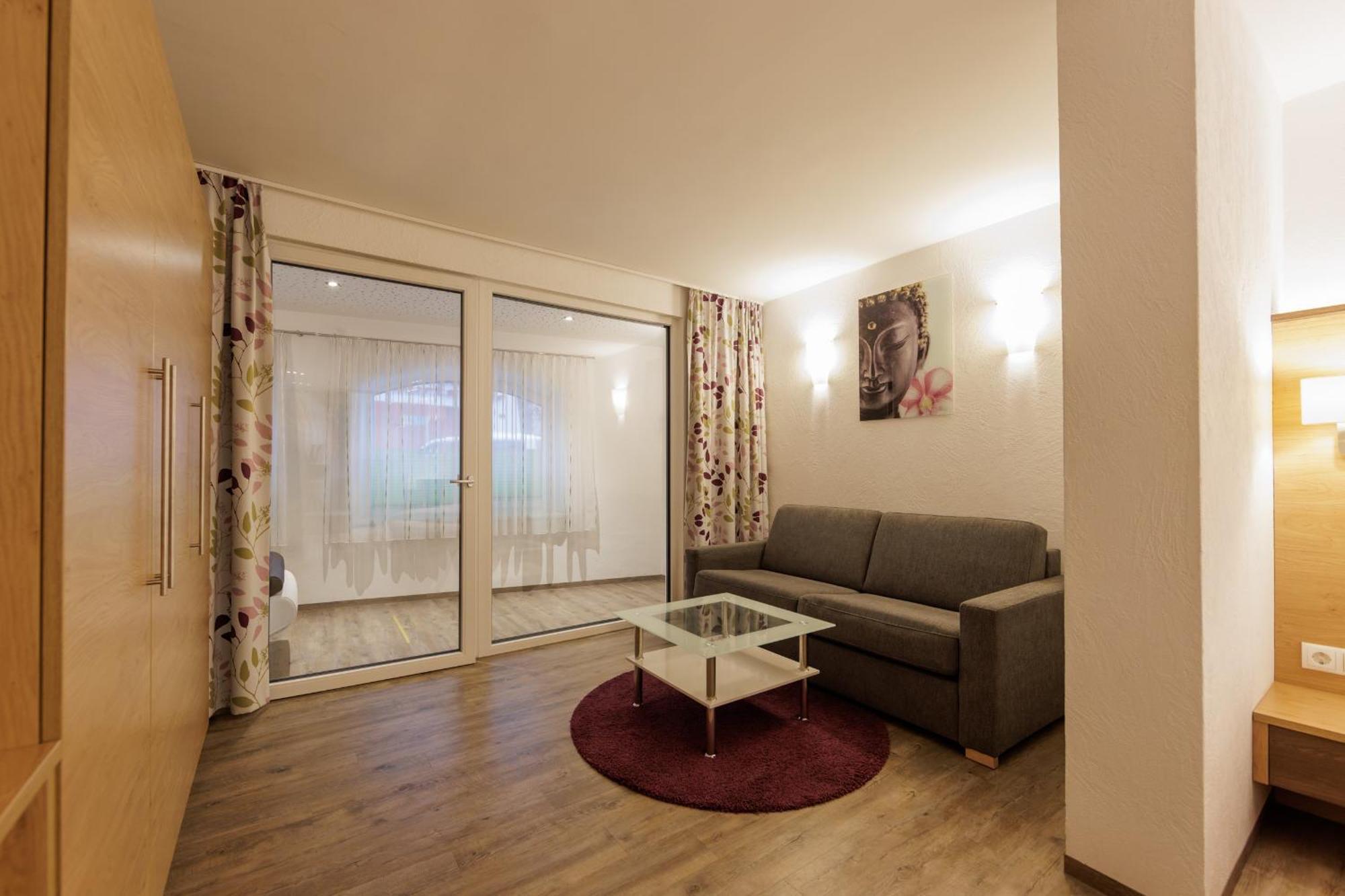 Apartmenthaus Goldeck Ried im Oberinntal Ngoại thất bức ảnh