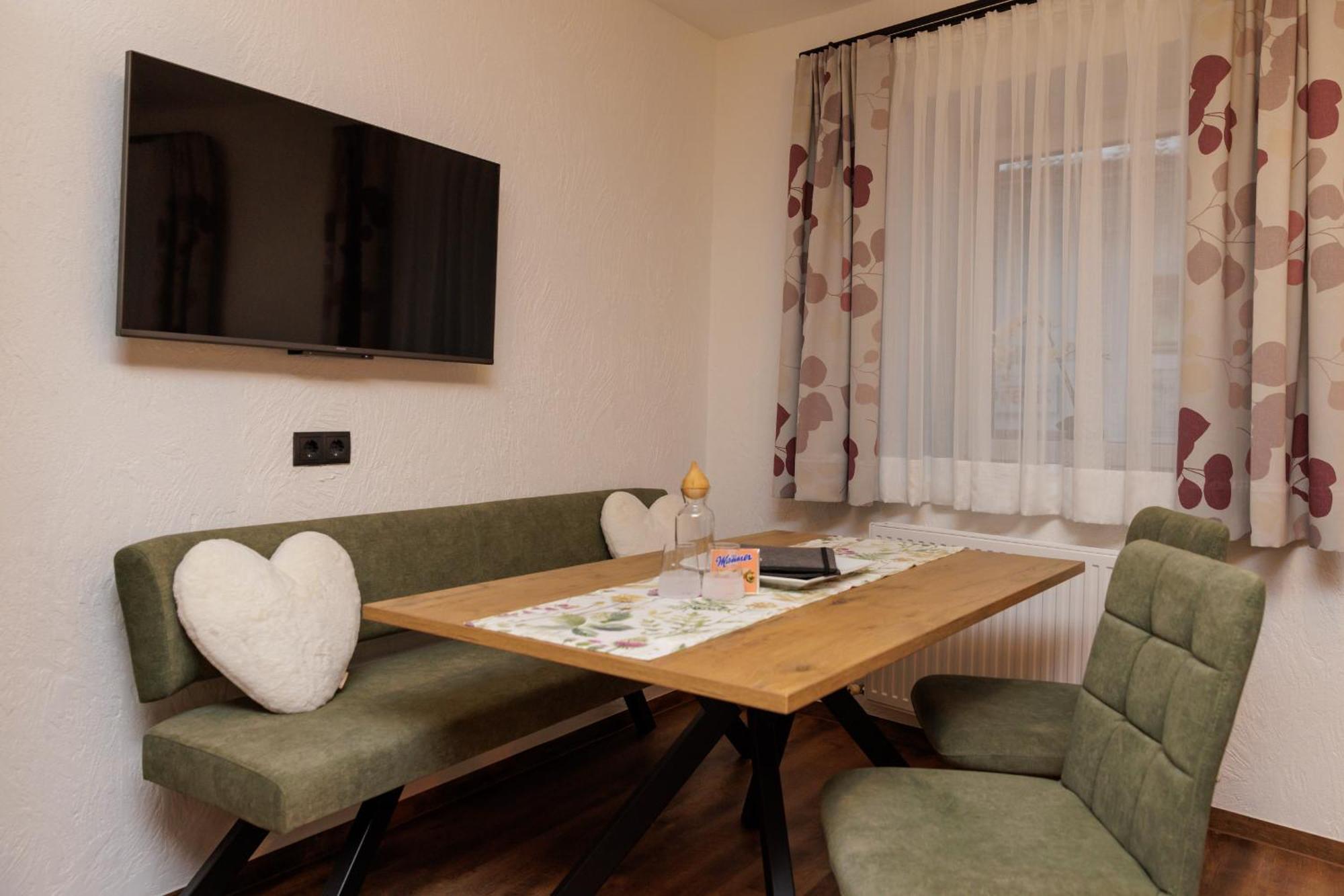 Apartmenthaus Goldeck Ried im Oberinntal Ngoại thất bức ảnh